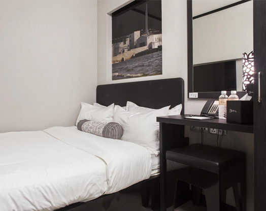 Deluxe Queen Room
